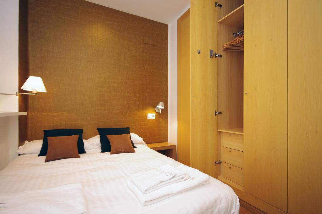 Ferienwohnung Vivaldi Penthouse Ayuntamiento Valencia Zimmer foto